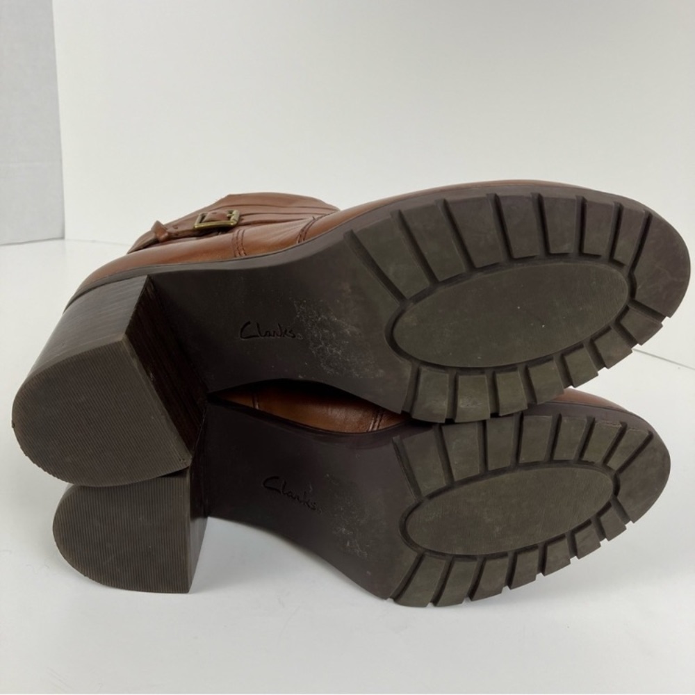 Clarks Tan Leather Ankle Booties - Picture 13 of 16